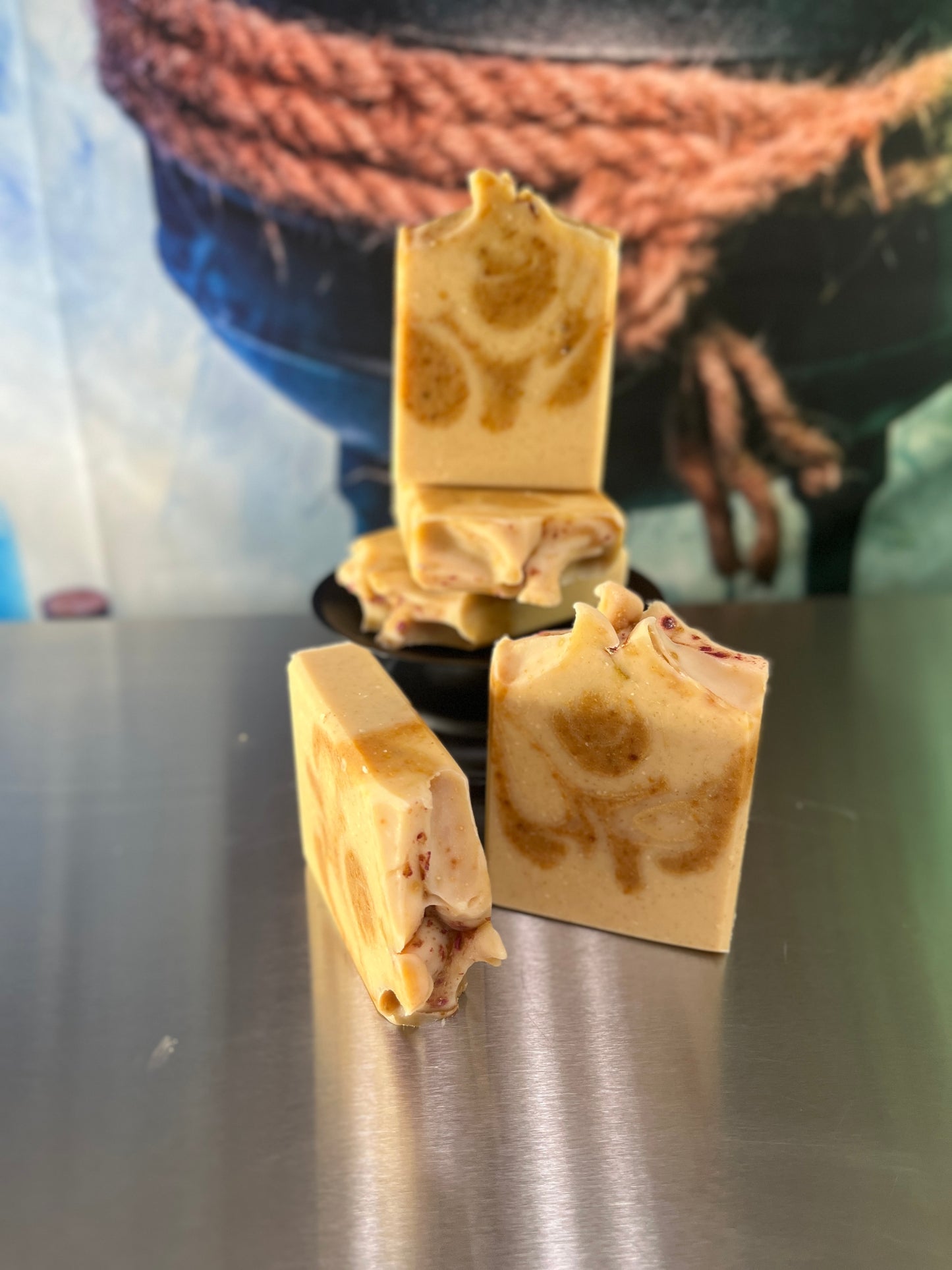 All Natural Soap Bar - Colloidal Oatmeal Powder, Dragonfruit & Honey Swirl