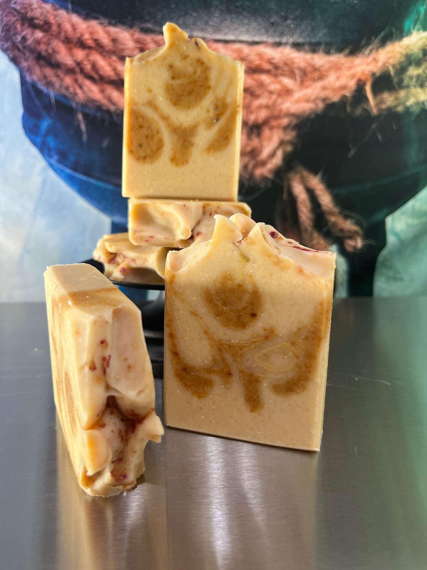 All Natural Soap Bar - Colloidal Oatmeal Powder, Dragonfruit & Honey Swirl