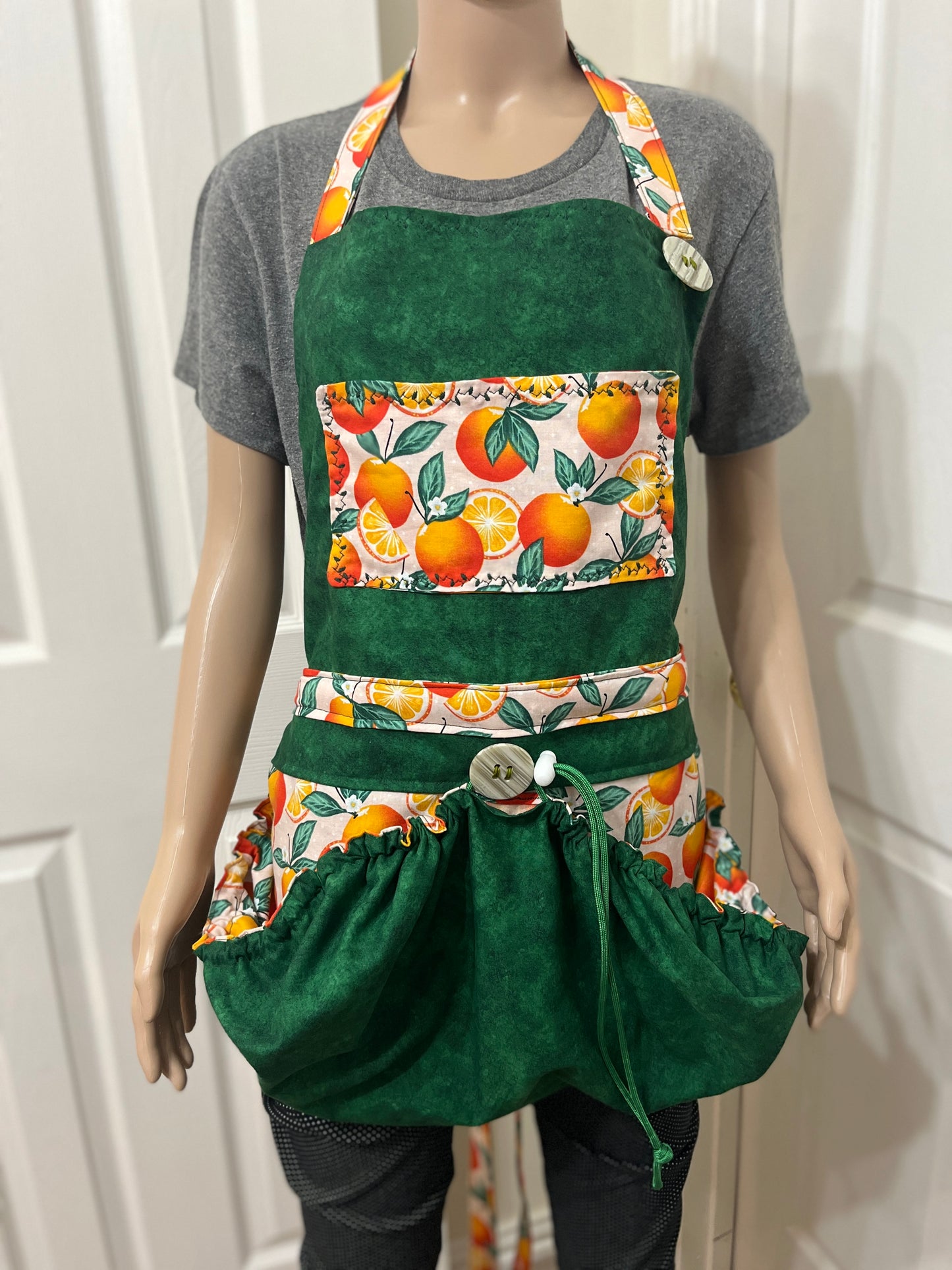 Harvest Gathering Apron - Drawstring Pocket