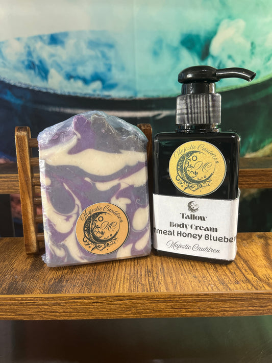 Blueberry Bliss 3 pc Gift - Body Cream, Soap Bar & Soap Saver